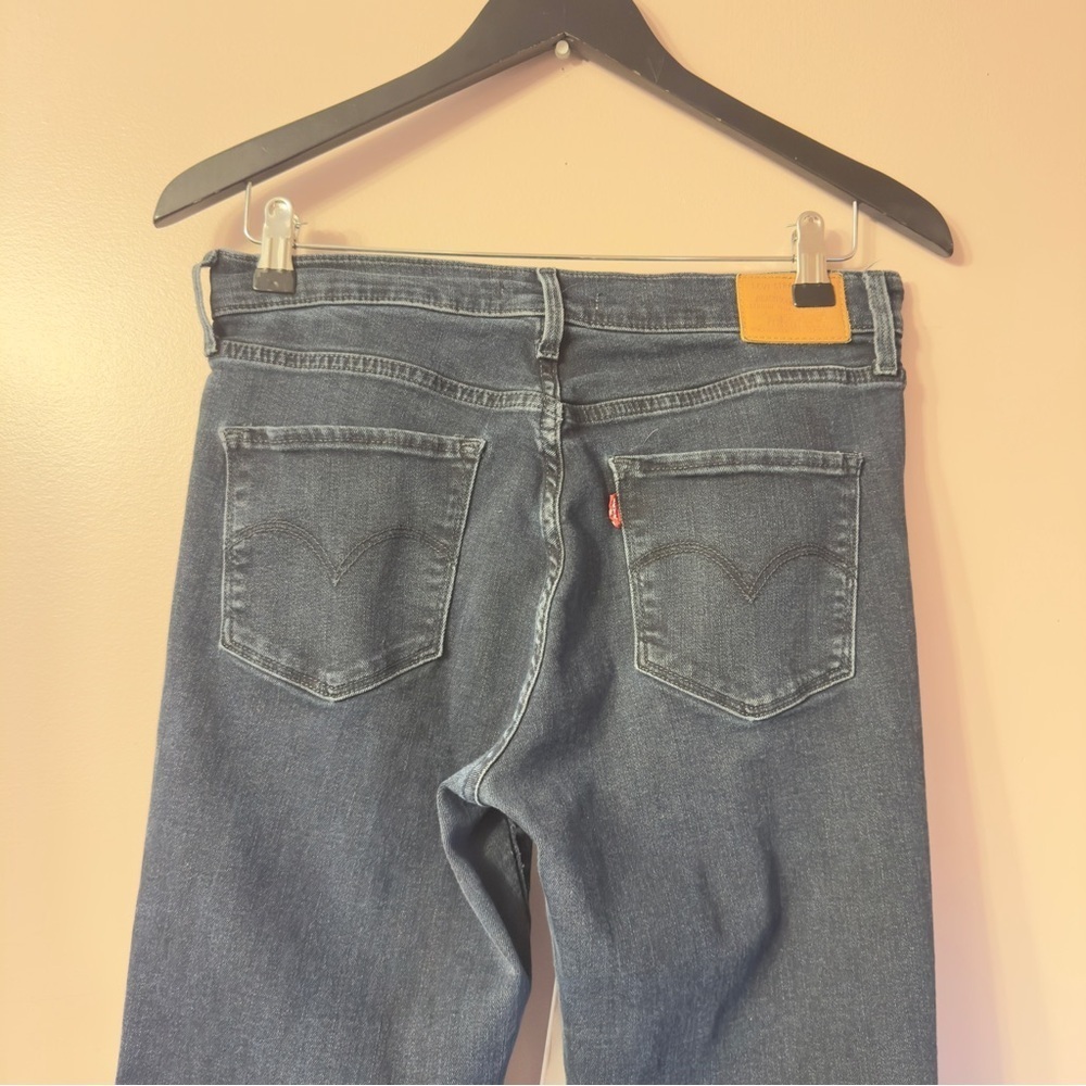 Levi's  311 shaping  Jeans in Washed Black - Picture 4 of 11